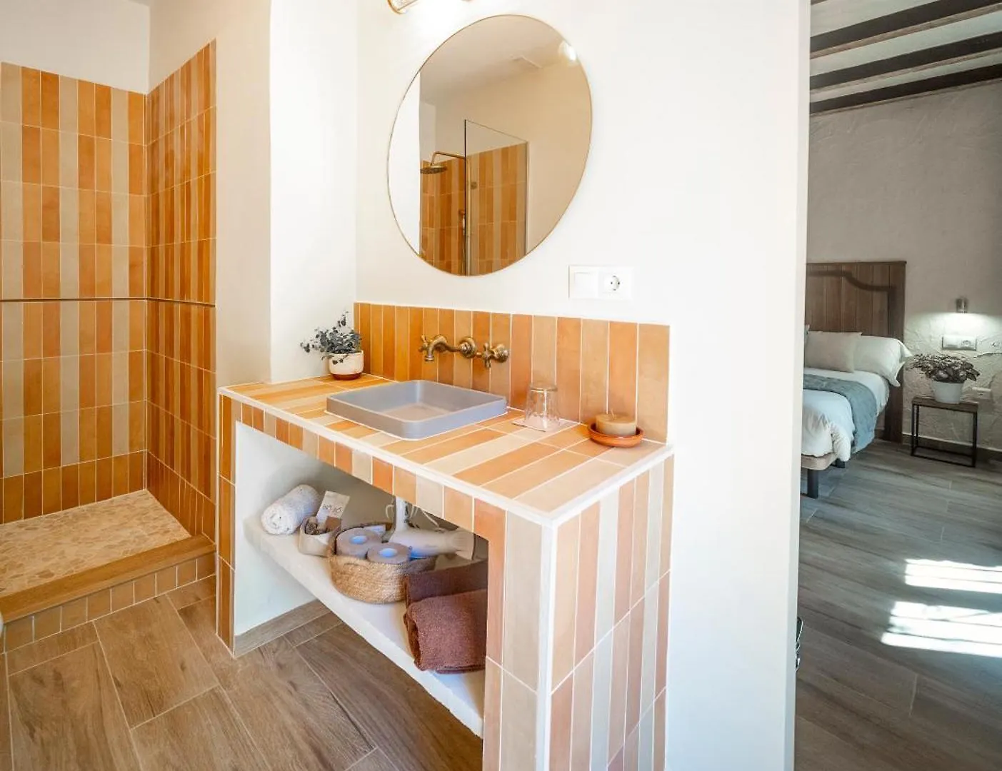 Eco Hotel Cueva Del Gato Benaojan